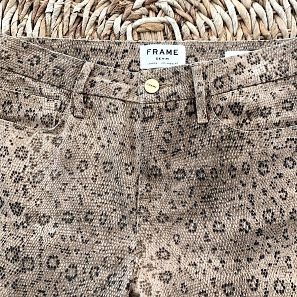 Frame Le Crop Mini Boot in python print - Picture 9 of 16